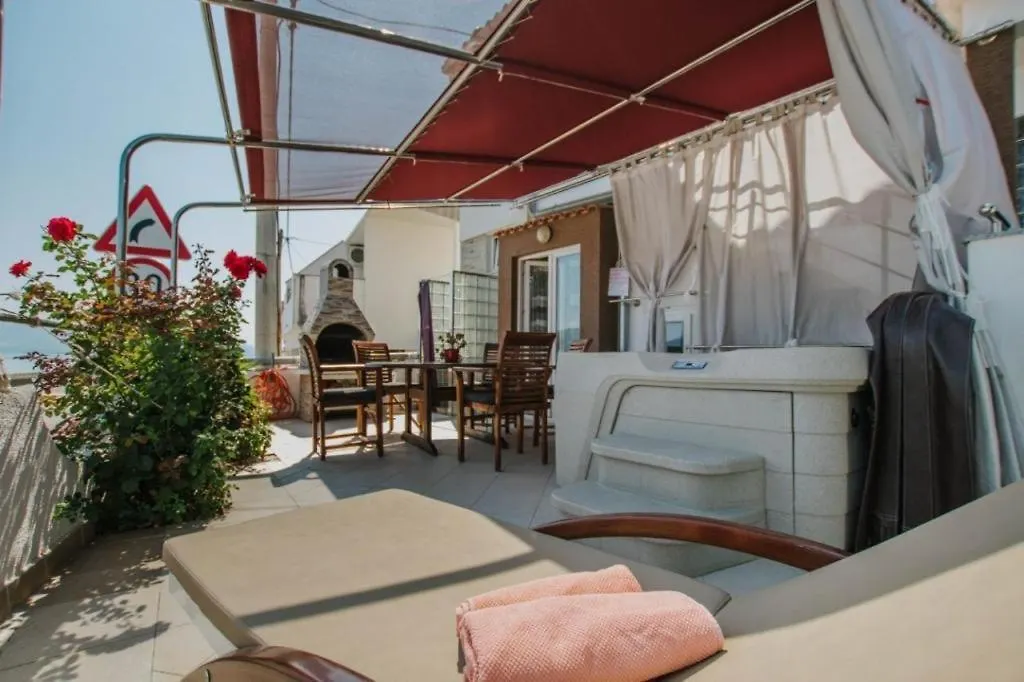 Apartment In Arbanija With Sea View, Terrace, Air Conditioning, Wifi 5138-2 Trogir