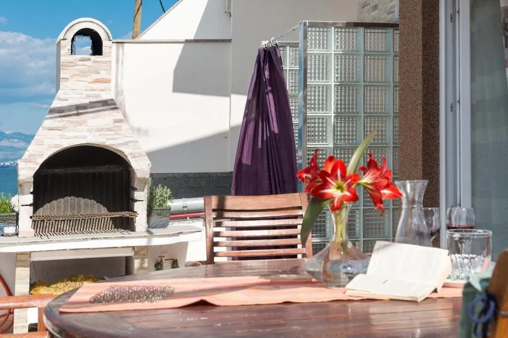 Apartment In Arbanija With Sea View, Terrace, Air Conditioning, Wifi 5138-2 Trogir