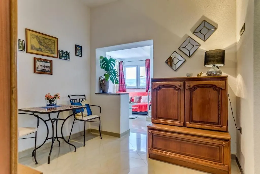 Apartment In Arbanija With Sea View, Terrace, Air Conditioning, Wifi 5138-2 Trogir