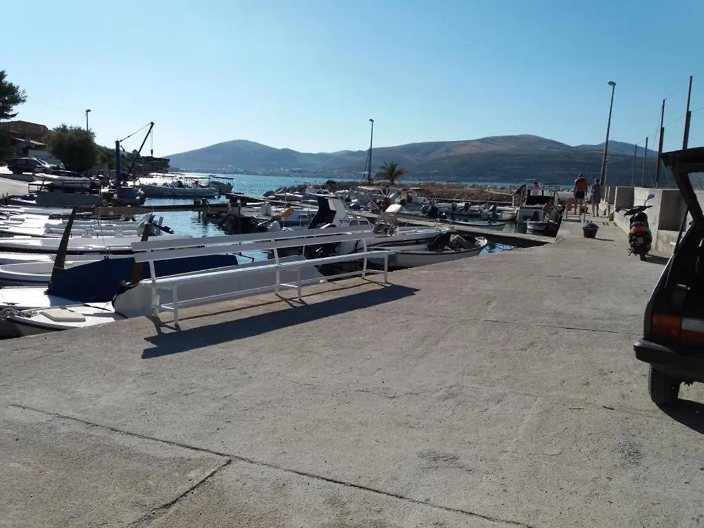 Apartment In Arbanija With Sea View, Terrace, Air Conditioning, Wifi 5138-2 Trogir