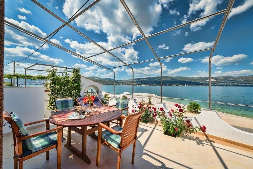 Apartment In Arbanija With Sea View, Terrace, Air Conditioning, Wifi 5138-2 Trogir