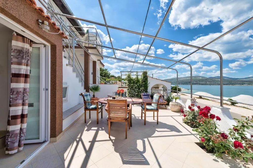 Apartment In Arbanija With Sea View, Terrace, Air Conditioning, Wifi 5138-2 Trogir